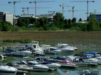 Városkép - Budapest - A Marina Part jacht és sporthajó-kikötője