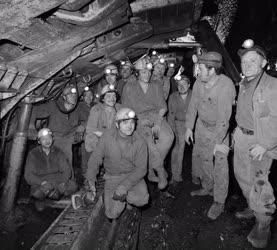 Ipar - Bányászat - Oroszlányi bányászok