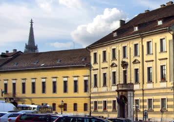 Városkép - Budapest -  A Batthyány-palota a Várban