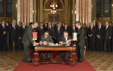 Külpolitika - Magyar-szovjet együttműködési dokumentumok 