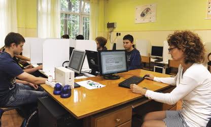 Oktatás - Debrecen - Szakképzés 