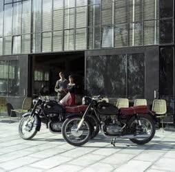 Reklám - Közlekedés - Pannónia T1 motorkerékpárok