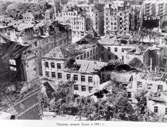 Történelem - Romos budai házak 1945 februárjában