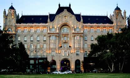 Budapest -  Hotel - Gresham-épület