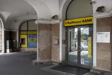 Pénzügy - Budapest - Raiffeisen Bank fiókja