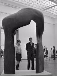 Kultúra - Külkapcsolat - Henry Moore kiállítása a Műcsarnokban