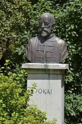 Műalkotás - Budapest - Jókai Mór szobra