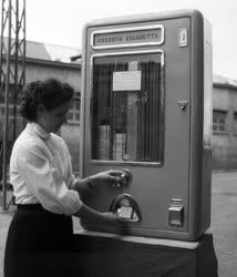Ipar - Az első áruautomata mérleg
