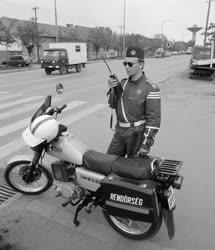 Rendőrség - Forgalomellenőrző motoros rendőrök Békés megyében