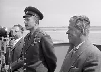 Látogatás - Jurij Gagarin Budapestre látogat