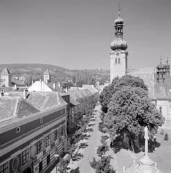 Városkép - A Jurisics tér a Szent Imre-templommal