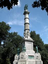 Boston - Soldiers & Sailors Monument