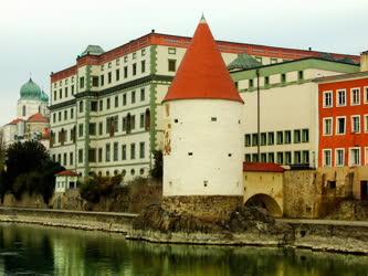 Németország - Passau - Óvárosi épületek - A Sótorony