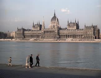 Városkép - Életkép - Budapest