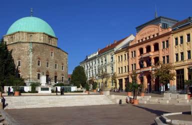 Városkép - Pécs - A Széchenyi tér