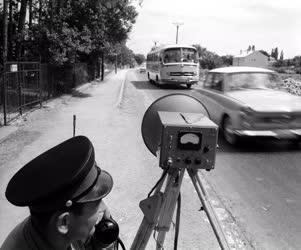 Rendőrség - Közúti ellenőrzés a Balatonon