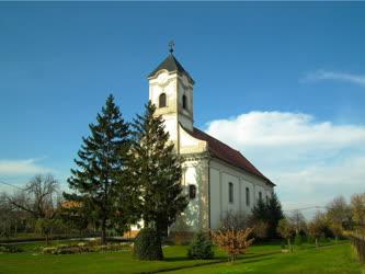 Letkés - Katolikus templom