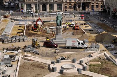 Építőipar - Budapest - Burkolják a József nádor teret