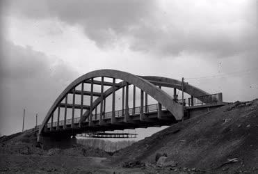 Ipar - Közlekedés - Tiszavasvári 4. sz. közúti hídja
