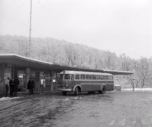 Közlekedés - A hűvösvölgyi buszvégállomás