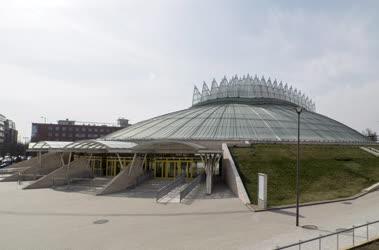 Sportlétesítmény - Budapest - A lágymányosi Tüskecsarnok