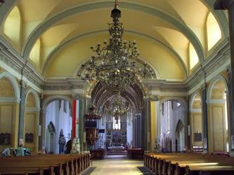 Egyházi épület - Budapest - A Nagyboldogasszony templom