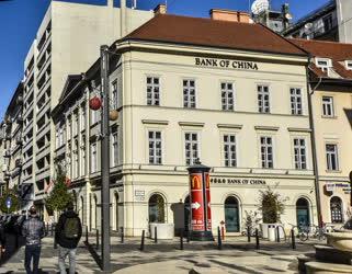 Pénzintézet - A Bank of China Budapest székháza