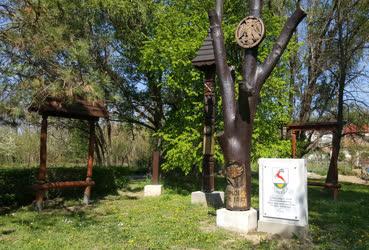 Köztéri szobor - Valkó - Szoborpark
