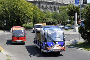 Turizmus - Budapest - Várbuszok