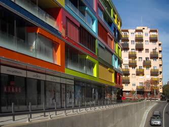 Városkép - Budapest - Bercsényi utcai színes házak