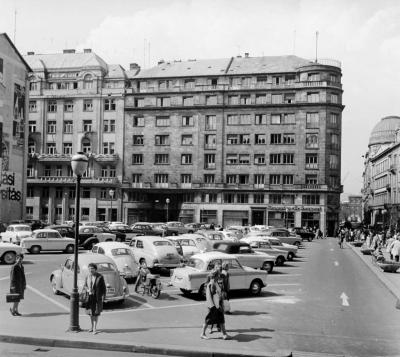 Városkép - Budapest - Vörösmarty tér  