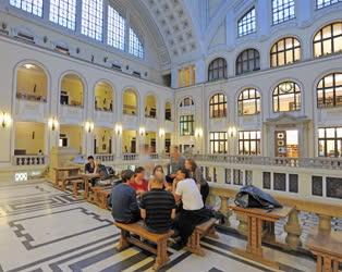 Oktatás - 100 éve alakult a Debreceni Egyetem