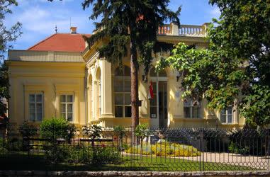 Emlékhely - Balatonfüred - A Jókai-villa