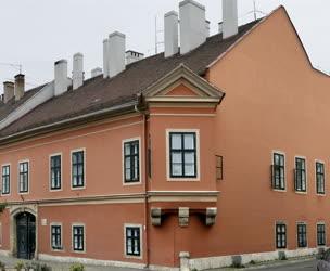 Városkép - Mosonmagyaróvár - Műemlék lakóház a 17. századból