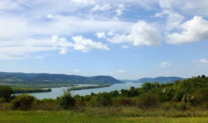Tájkép - Szob - A szobi Duna-part látképe