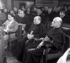 Állam és egyház - Katolikus békepapok gyűlése