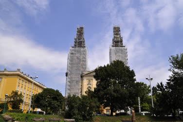 Egyházi épület - Budapest - Megújul a Szent Imre-templom 