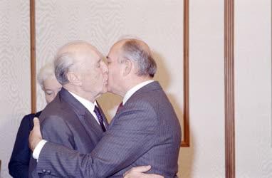 Külkapcsolat - Kádár János és Mihail Gorbacsov találkozója