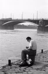 Szabadidő - Horgász a Margit hídnál