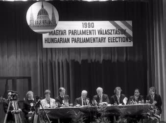 Sajtótájékoztató - Az Európa Tanács választási megfigyelői Budapesten