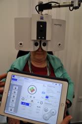 Egészségügy - Speciális vizsgálat az emberi szem védelmében
