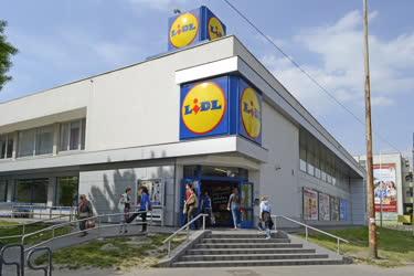 Kereskedelem - Budapest - Lidl  áruház