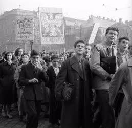 Külkapcsolat - '56-os forradalom - Szolidaritási tüntetés Budapesten