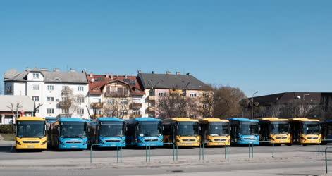 Közlekedés - Budapest - Etele téri autóbuszpályaudvar