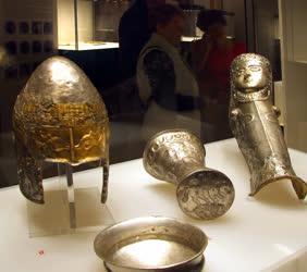 Régészet - Szeged - Arany és ezüst kincsek a régmúltból