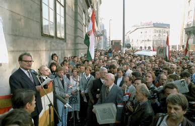 Ünnep - Emlékezés 1956-ra