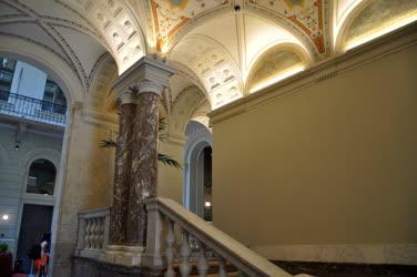 Városkép - Budapest - Felújították a Haggenmacher-palotát