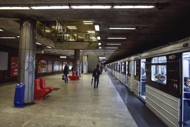 Közlekedés - Budapest - Az M3-as metró északi szakasza felújítás előtt