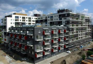 Építoipar - Budapest - Újabb lakóépület a City Home lakóparkban