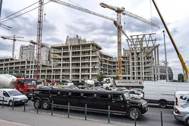 Építőipar - Budapest - Épül a Telekom új székháza
